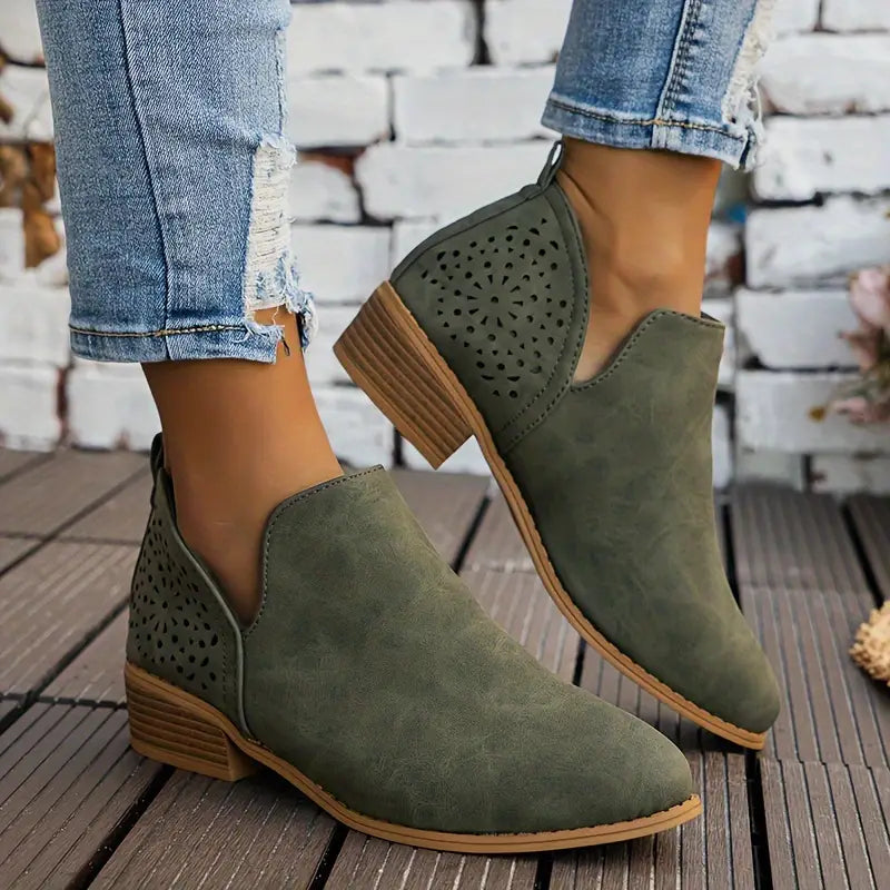 WOMEN'S CHUNKY RETRO LOW HEELS BOOTS 2024