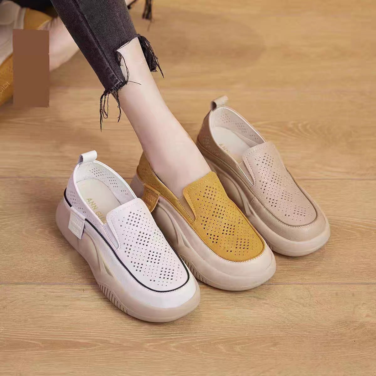 WOMEN'S THICK SOLE CASUAL ORTHOPEDIC SHOES