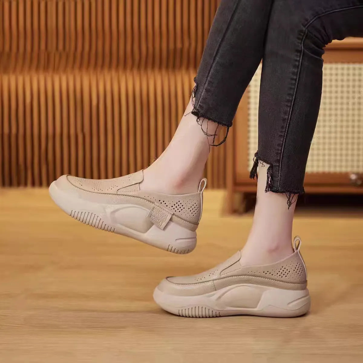 WOMEN'S THICK SOLE CASUAL ORTHOPEDIC SHOES