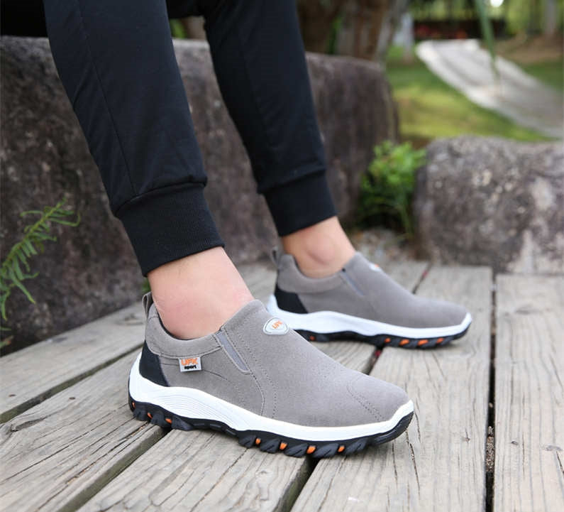 BREATHABLE OUTDOOR SHOES FOR MEN