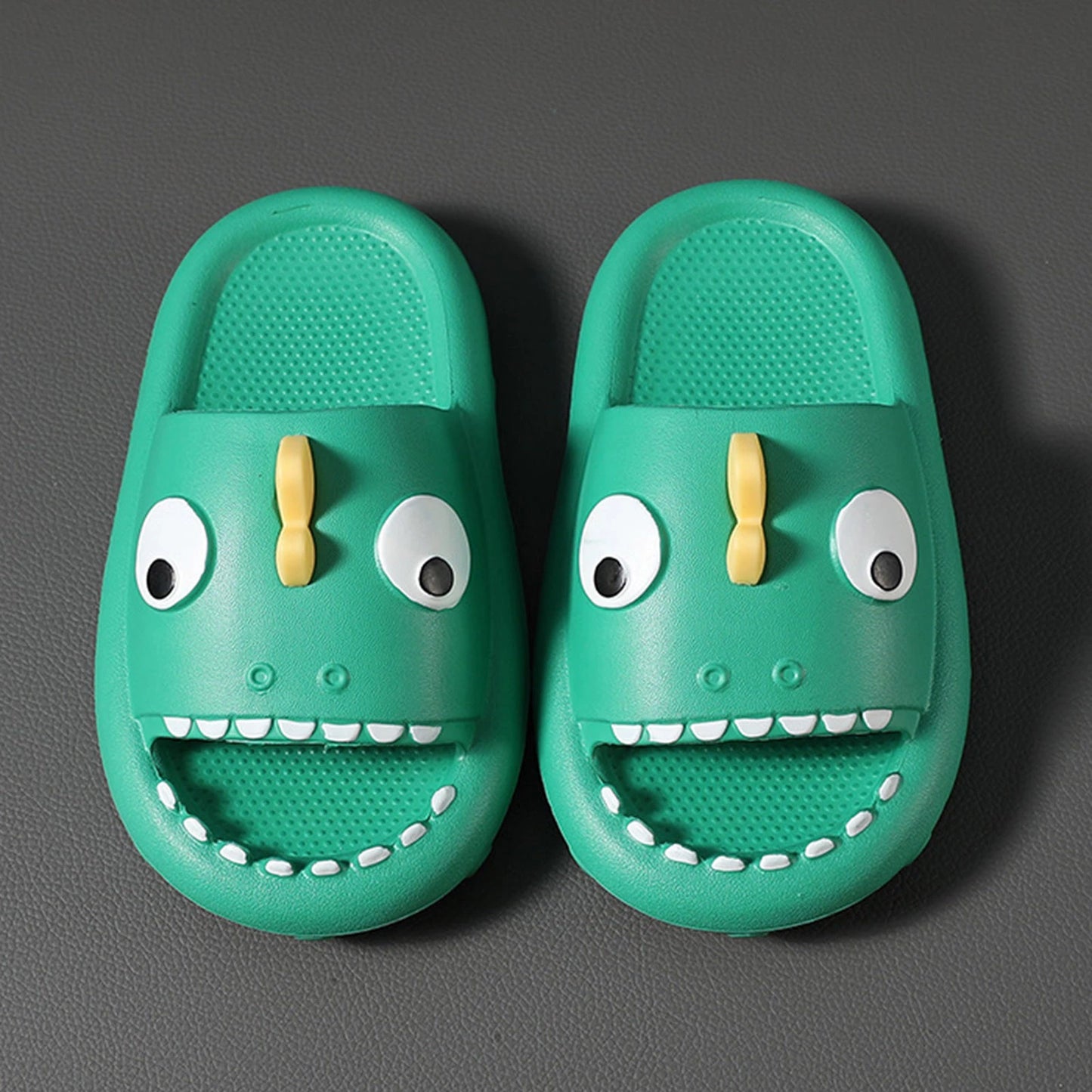 PREMIUM™ SHARK SLIDES KIDS SLIPPERS