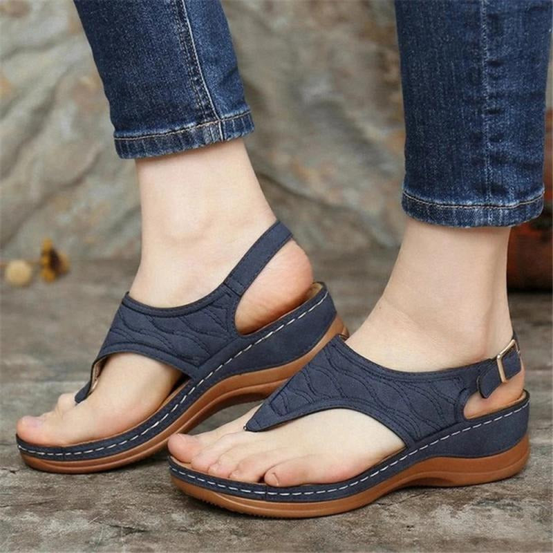 SOFT AND COMFORTABLE SANDALS WITH BACK STRAP